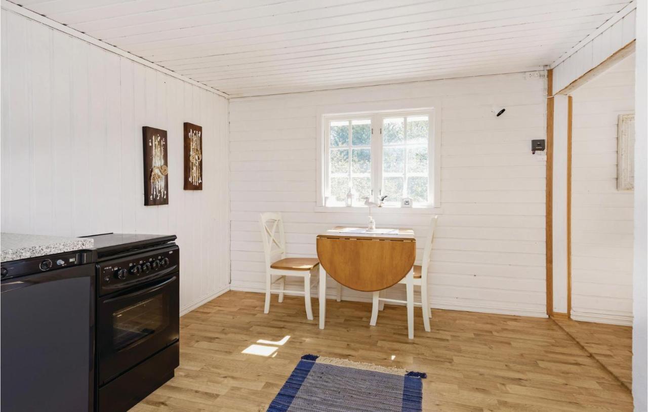 Studio Holiday Home In Ålesund Esterno foto